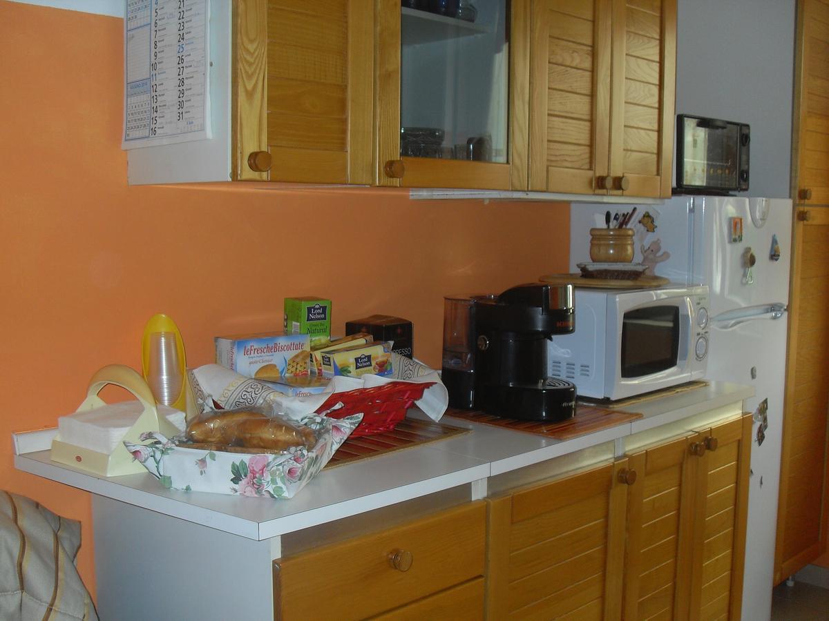 Bed and Breakfast Sempione 72 Pogliano Milanese Habitación foto