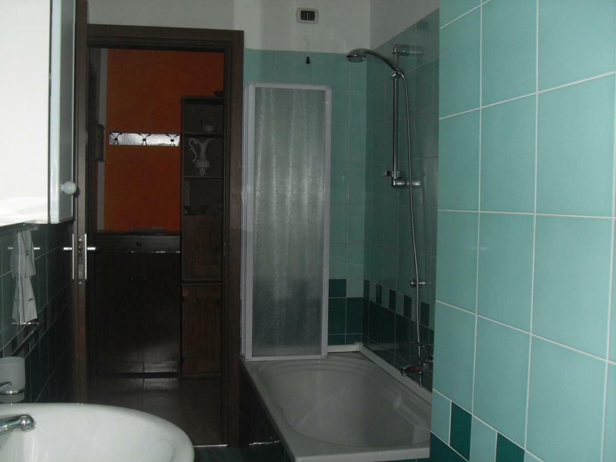 Bed and Breakfast Sempione 72 Pogliano Milanese Exterior foto